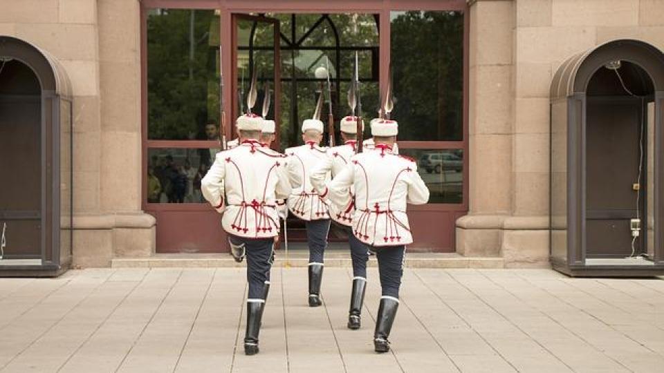 Ще сезирам Конституционния съд във връзка с договора за свободна търговия ЕС–Канада (СЕТА)