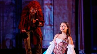 Мюзикълът „Парижката Света Богородица“ (Not’r Dame de Paris) гостува в София в зала 1 на НДК