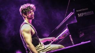 Солов музикален спектакъл на Евгени Генчев в Пловдив