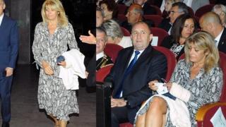 Какво й е на ръката на Десислава Радева?