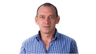 Армен Бабикян и Николай Хаджигенов номинираха незаконен гробар за кмет на Пирдоп Армен Бабикян и Николай Хаджигенов номинираха незаконен гробар за кмет на Пирдоп