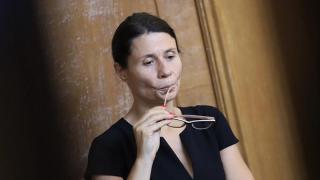 Предозиране! Летящата Козила кълне като дърта циганка