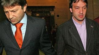 Странно, но ковчежникът на Маргините издъхна при мистериозни обстоятелства малко, след като отново върнаха доверието си към него