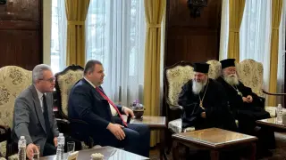 Ахмед Доган и Делян Пеевски инициират социална кухня към Българската православна църква Ахмед Доган и Делян Пеевски инициират социална кухня към Българската православна църква