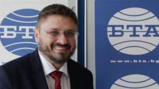 След остров Ливингстън, наглият шеф на БТА ще отпраши за Чили, отново на бюджетни разноски