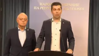 Масови бунтове по места срещу Петков и ген. Наско