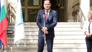 Калин Стоянов: Тенчо Тенев носи в телевизионните студия торба с лъжи