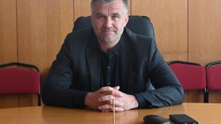 Мафия в УНСС: След новина ректорът заплашва пребития доц. Димитър Динев (8 въпроса до прокурор + СНИМКИ)