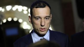Под мъдрото управление на ППДБ градът става едно мръсно, неугледно място, а умно-красивите са надянали розовите очила и не виждат очевидното - градът става все по-мръсен