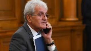 На вниманието на МВР! Рамадан Аталай разпънал чадър над бившия кмет на Гурково Мариан Цонев за купуване на гласове и опит за убийство. Той пък му подарил луксозен джип Мерцедес На вниманието на МВР! Рамадан Аталай разпънал чадър над бившия кмет на Гурково Мариан Цонев за купуване на гласове и опит за убийство. Той пък му подарил луксозен джип Мерцедес