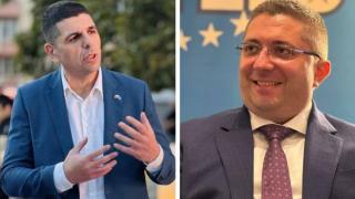 НА ТЯСНО: ГЕРБ с ПРЕДЛОЖЕНИЕ за допълване на списъка с купувачи на гласове - питат Ивайло Мирчев тези двамата ли са дилърите му в Ловеч и Търново (ВИДЕО) НА ТЯСНО: ГЕРБ с ПРЕДЛОЖЕНИЕ за допълване на списъка с купувачи на гласове - питат Ивайло Мирчев тези двамата ли са дилърите му в Ловеч и Търново (ВИДЕО)