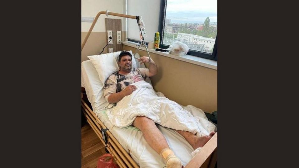 Тежко болният самотен баща Светлозар спешно има нужда от средства: Има шанс да се прибере здрав за Коледа при децата си Тежко болният самотен баща Светлозар спешно има нужда от средства: Има шанс да се прибере здрав за Коледа при децата си