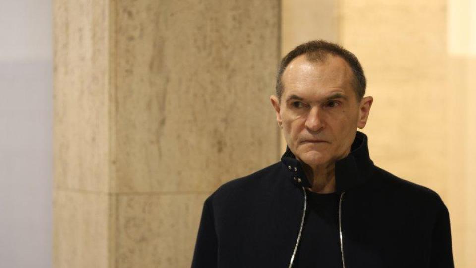 Васил Божков предложил 2 млн. евро на бандата на Сретан Йосич, за да убият съдружниците му Васил Божков предложил 2 млн. евро на бандата на Сретан Йосич, за да убият съдружниците му