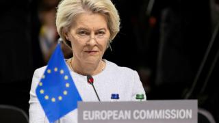 Коалицията на Урсула фон дер Лайен се разпада