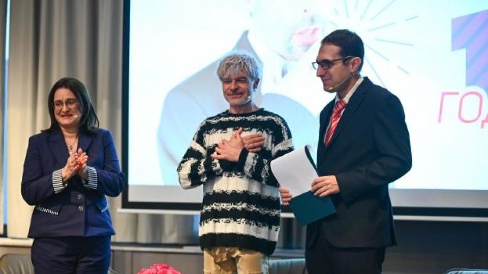 bTV Comedy празнува 15 години с испанската звезда от „Новите съседи“ Начо Герерос