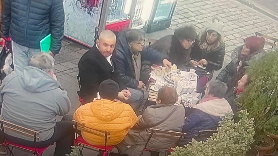 В работно време: Кмет на ППДБСС прекара цял ден на раздумка на Женския пазар В работно време: Кмет на ППДБСС прекара цял ден на раздумка на Женския пазар