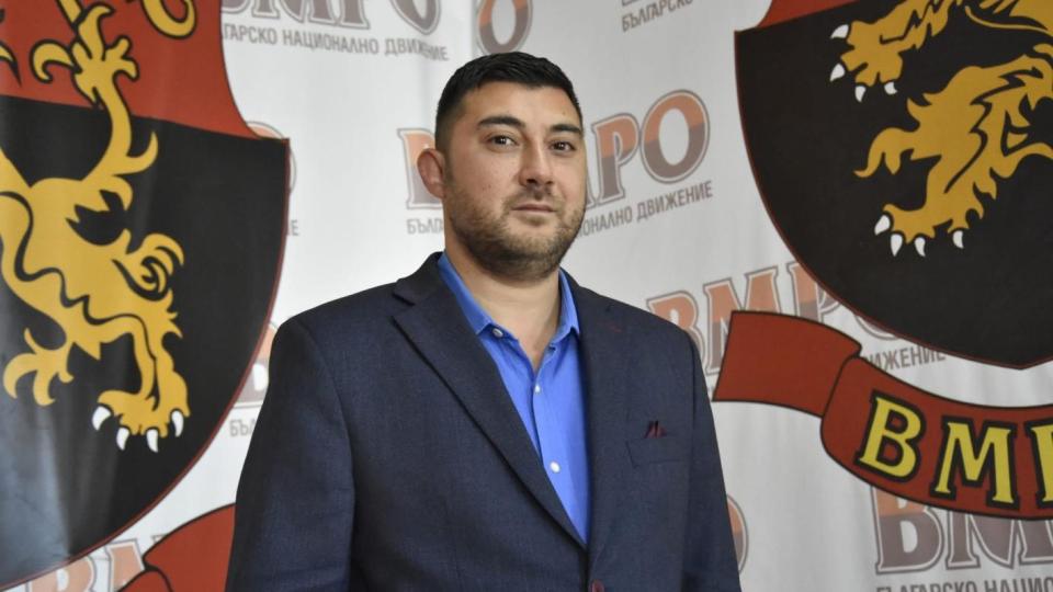 Ексклузивно! Карлос Контрера опроверга манипулациите на ПП-ДБ-СС: Групата "Търчи-лъжи" пак мята димки за да прикрие тоталния управленски провал в София! Ексклузивно! Карлос Контрера опроверга манипулациите на ПП-ДБ-СС: Групата "Търчи-лъжи" пак мята димки за да прикрие тоталния управленски провал в София!
