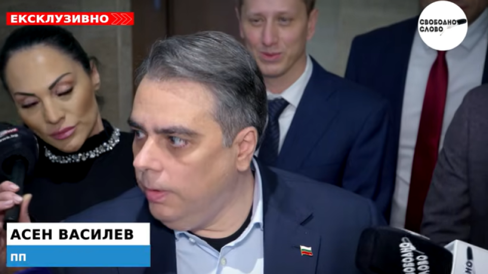 Лъчезар Ставрев остава за постоянно в ареста, Асен Василев пак избяга от медиите! (ОБЗОР И ВИДЕО) Лъчезар Ставрев остава за постоянно в ареста, Асен Василев пак избяга от медиите! (ОБЗОР И ВИДЕО)