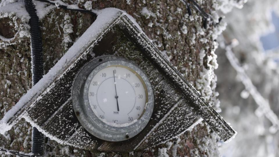 НИМХ: Очаква ни студен и снежен януари - от - 20 до +15 градуса НИМХ: Очаква ни студен и снежен януари - от - 20 до +15 градуса