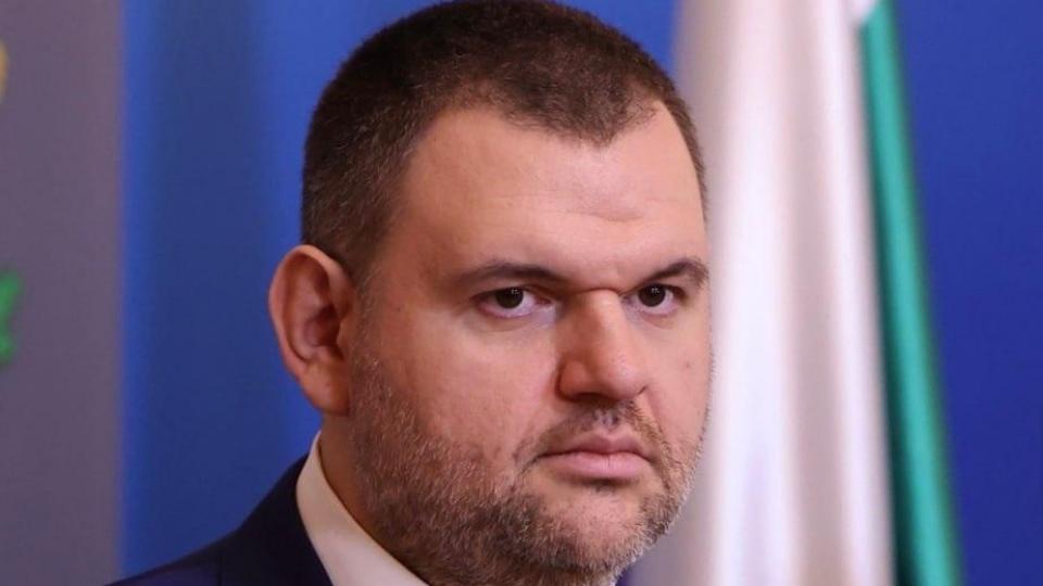 Делян Пеевски, лидер на ДПС и ПГ на ДПС-НОВО НАЧАЛО: Скърбим за погубените млади животи! Да помогнем на пострадалите в Кочани! Делян Пеевски, лидер на ДПС и ПГ на ДПС-НОВО НАЧАЛО: Скърбим за погубените млади животи! Да помогнем на пострадалите в Кочани!