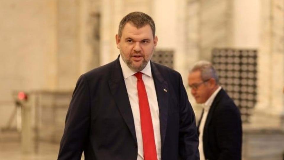 Делян Пеевски, лидер на ДПС и ПГ на ДПС-НОВО НАЧАЛО: Няма да допусна България да се превърне в държавата на абсурдите