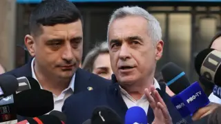Джордже Симион, който стана категоричният победител на първия тур на изборите в Румъния, разкри в интервю за Financial Times как би назначил Калин Джорджеску за министър-председател