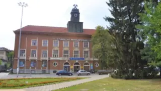 Ръководството на Мини Перник с 2 дарения в село Дивотино
