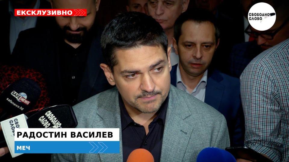 Ексклузивно! Радостин Василев за скандала в НС: Те дори не се бият като хората, по-добре парламентът да почива! (ВИДЕО)