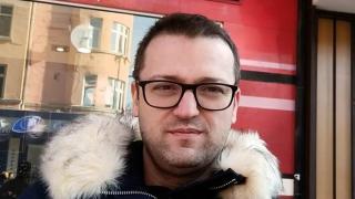 Двуличието на Европа се вижда именно в Сирия. Те са готови да се прегърнат с радикали и изверги, само защото финансово и политически така им изнася