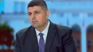 Ивайло Мирчев залюби протестърка