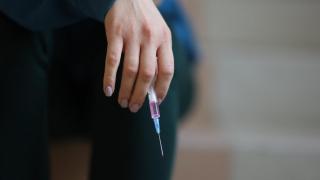 Мистериозни атаки със спринцовки срещу над 140 жени във Франция