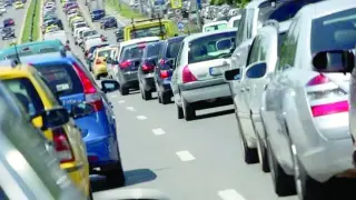 Брюксел вдига цената на бензина с до 44 ст.