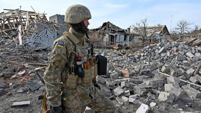 Само мирните преговори могат да спасят Украйна