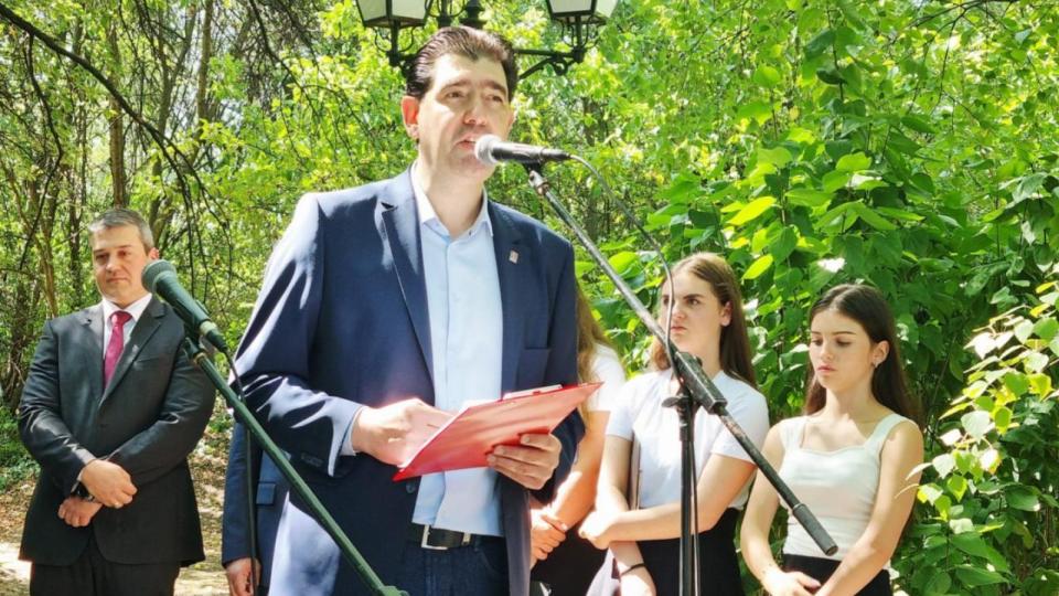 Иван Таков: Идеалите на Вапцаров и другарите му днес са въплътени в борбата ни срещу "Маркет юбер алес"