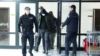Съдят катаджии, искали от 500 до 1500 лв. рушвет