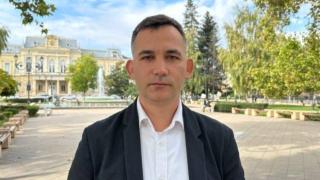 ДБ простотия: Депутат иска децата в Русе да учат румънски