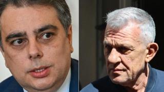 Паскал пропява срещу Асен Василев?