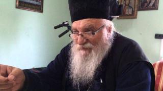 Отец Иван месец преди да почине: Живее ми се! Дано да оцелея!