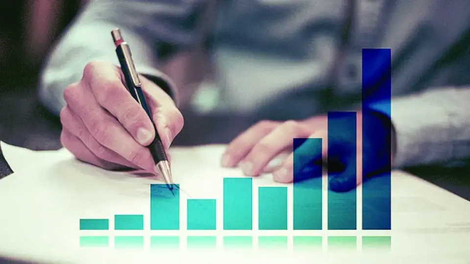 Много данни нарочно са скрити или непълни, други изглеждат манипулирани, а някои със сигурност „дразнят“ правителството. Например - за високата инфлация Много данни нарочно са скрити или непълни, други изглеждат манипулирани, а някои със сигурност „дразнят“ правителството. Например - за високата инфлация