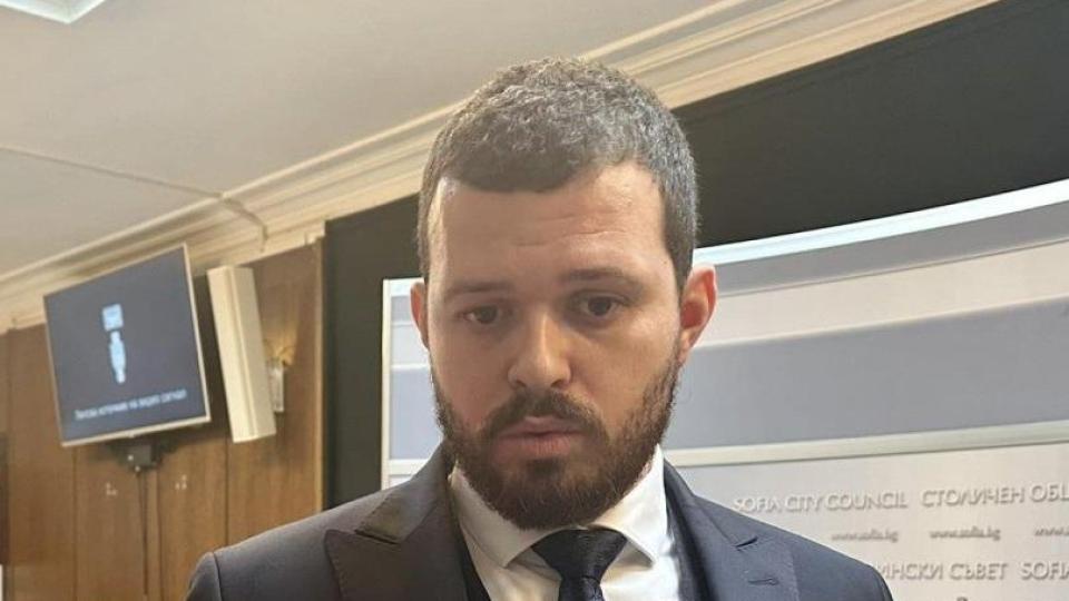 Петър Петров, изпълнителен директор на „Топлофикация София“: Няма да спрем топлоподаването за повече от около 15 дни за всеки един абонат Петър Петров, изпълнителен директор на „Топлофикация София“: Няма да спрем топлоподаването за повече от около 15 дни за всеки един абонат