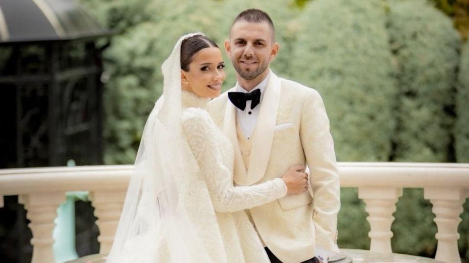 Стефан Димитров каза “Да” на любимата си Виктория (ЕКСКЛУЗИВНИ СНИМКИ) Стефан Димитров каза “Да” на любимата си Виктория (ЕКСКЛУЗИВНИ СНИМКИ)