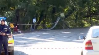Вижте мига, в който състезателната кола се врязва в хората на рали край Варна (видео)