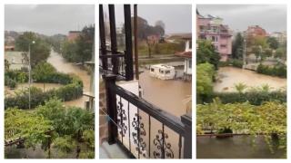 Курортът Лозенец е под вода (видео/снимки)