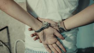 Задържаха заподозрения в убийството на 15-годишния в мол