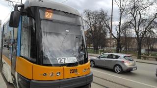 Три основни трамвайни линии работят с удължено работно време