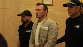 Съдът прати в килия всички обвиняеми по скандала "Хасърджиев", били обществено опасни Съдът прати в килия всички обвиняеми по скандала "Хасърджиев", били обществено опасни
