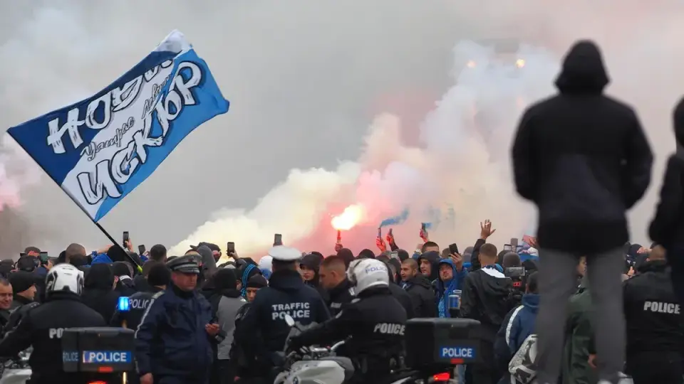 Шествието на Левски предизвика "военна обстановка" в Триъгълника на властта