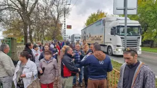 Напрежение в София! Жители на „Слатина“: Строежът е опасен, земята пропада, реката вече е преливала