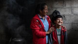 УНИЦЕФ: Над 400 милиона деца по света живеят в бедност - на ден им липсват поне две жизнено важни нужди като храна и безопасни санитарни условия