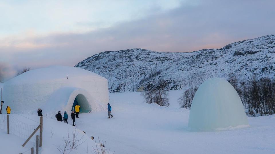 Палитра от приключения и нови хоризонти с TravelLove